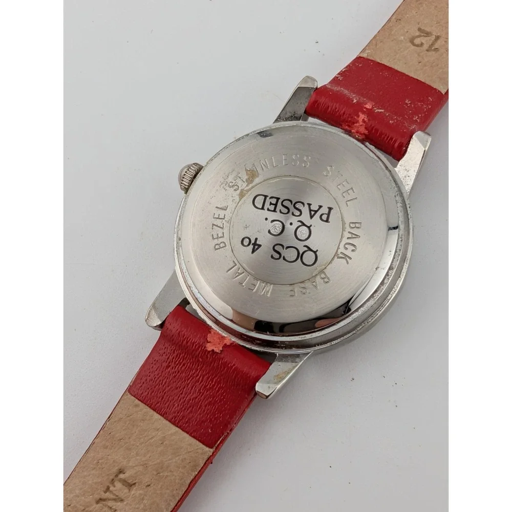 American Flag Watch Women 26mm Case‎ Red Leather Band- New Battery